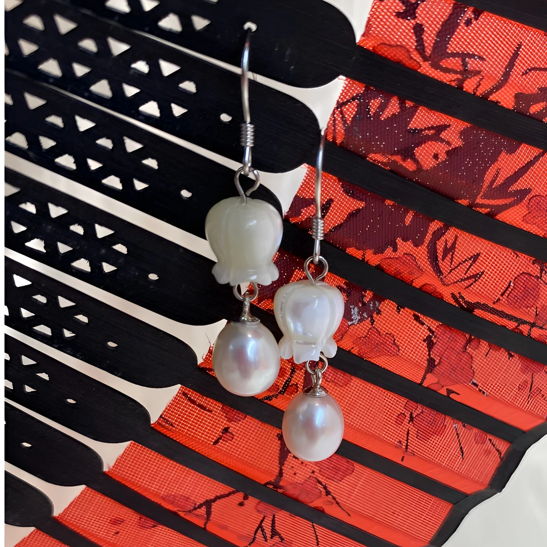 新国风气质耳饰饰品名媛绝美精致天然珍珠母贝铃兰花耳钩耳线