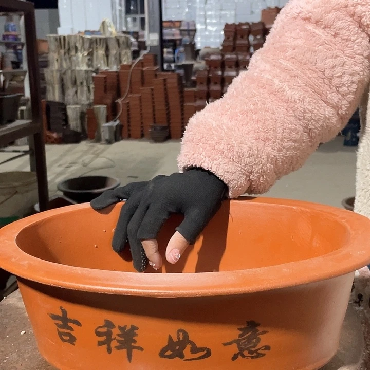 紫砂38红色椭圆花盆