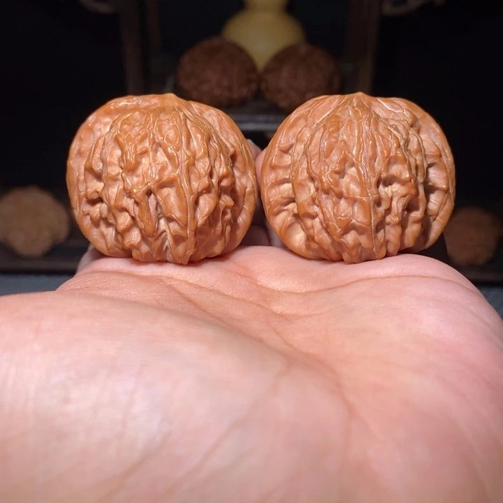 桃核把件40尺磨盘。