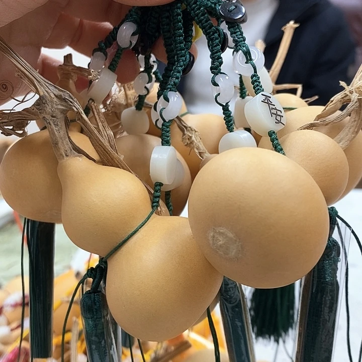 新款钥匙扣，墨绿一把40元