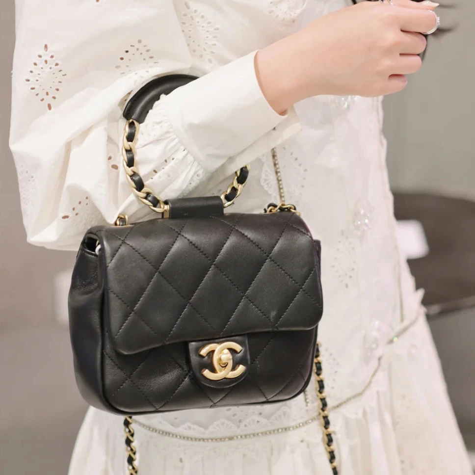 95新 Chanel/香奈儿 斜挎手提包/18*13 码 成色98/Xsp35272