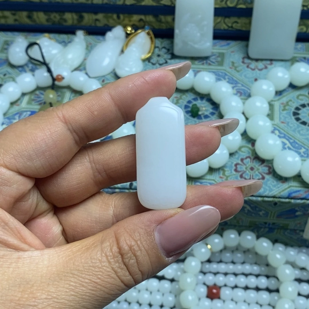 和田玉手链未镶嵌小*情