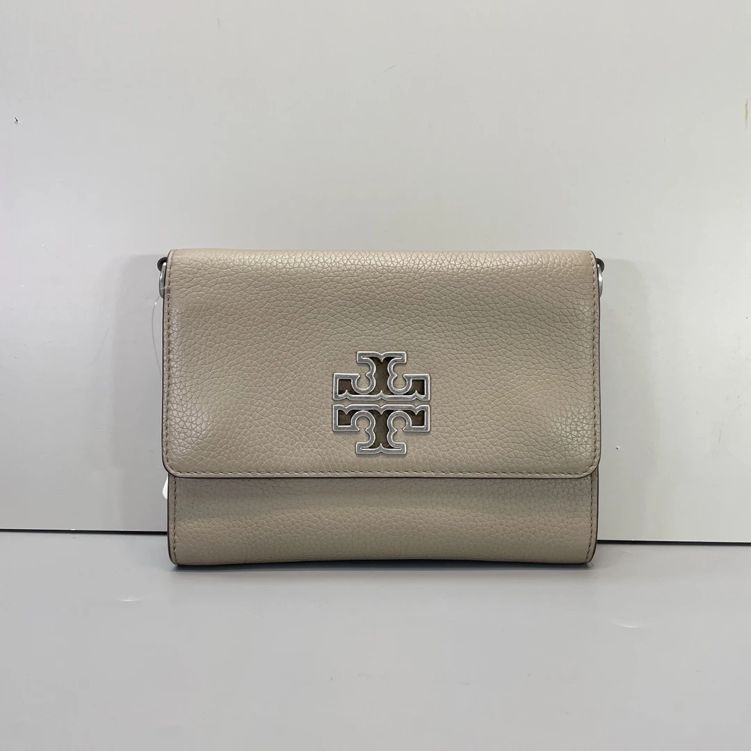 95新 TORY BURCH/汤丽柏琦 小林britten灰色斜挎包19*14*3B031803