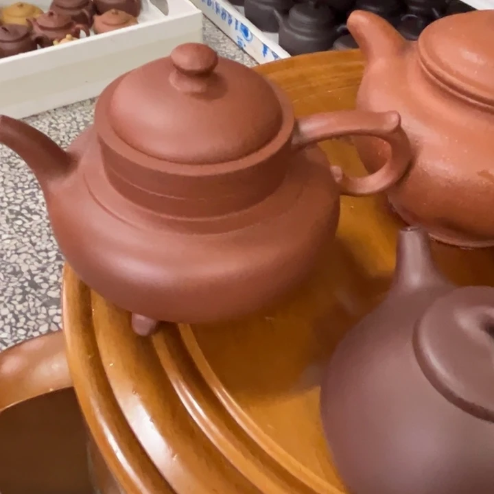 紫砂茶壶精工傲雪