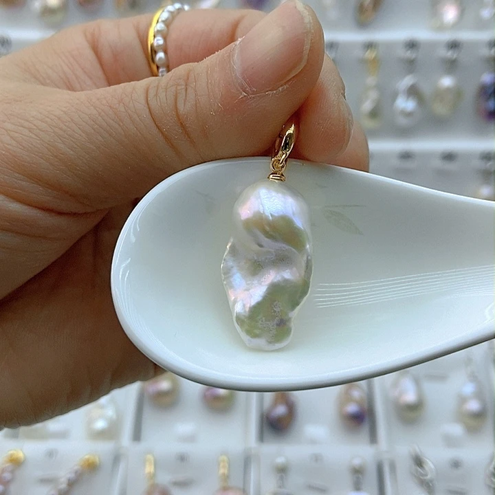 淡水珍珠颈饰9K金镶嵌