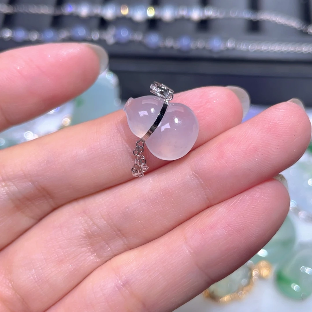 颈饰18K金镶嵌翡翠翡翠