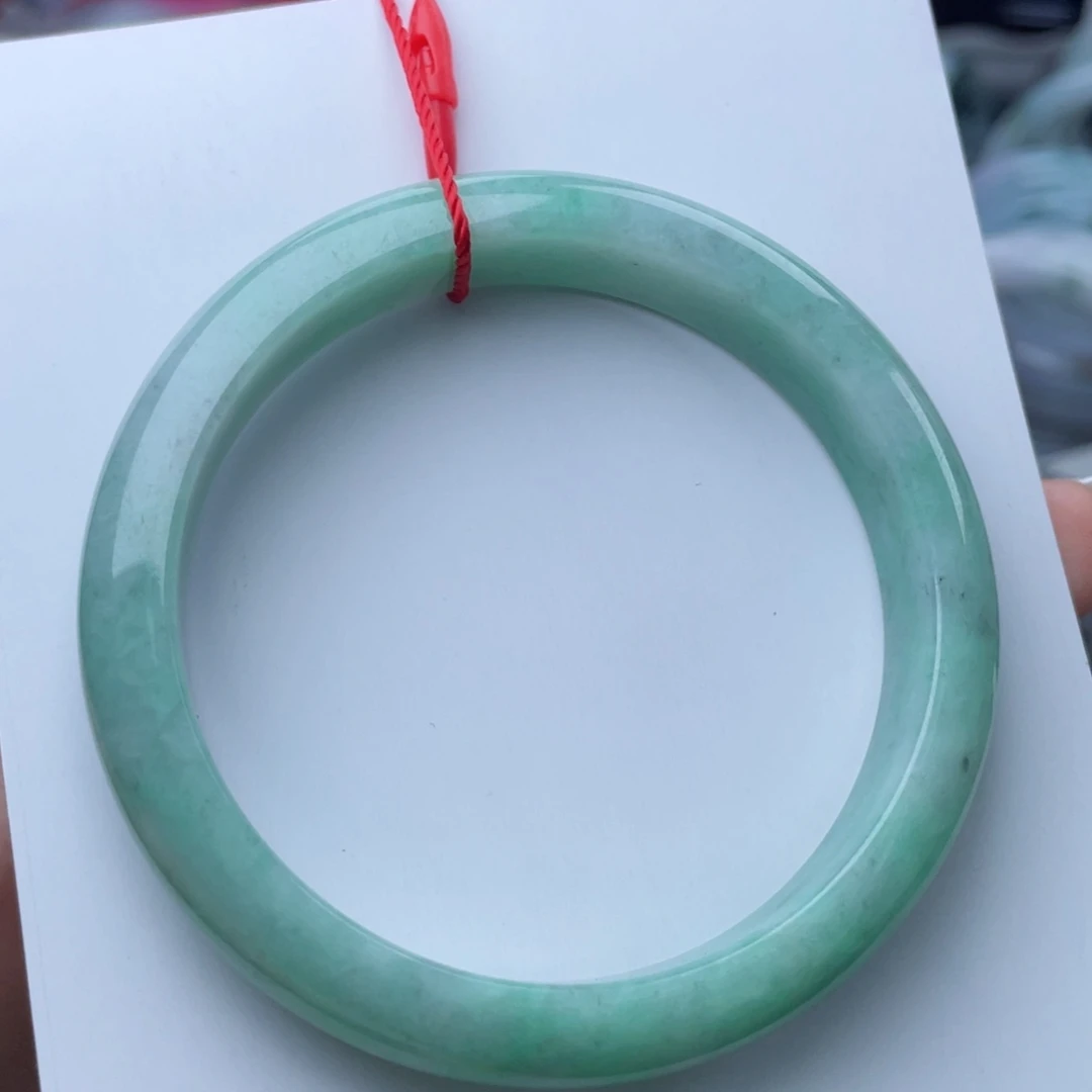 翡翠未镶嵌手镯57.7圈