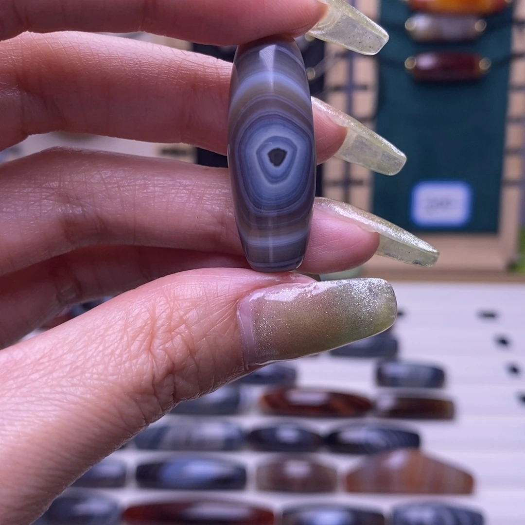 笑****玛瑙/玉髓合金颈饰