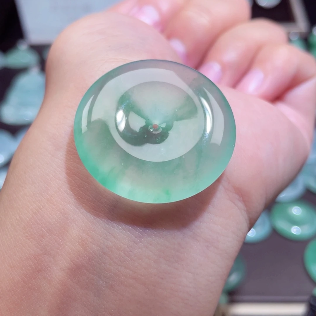 颈饰未镶嵌翡翠扣子