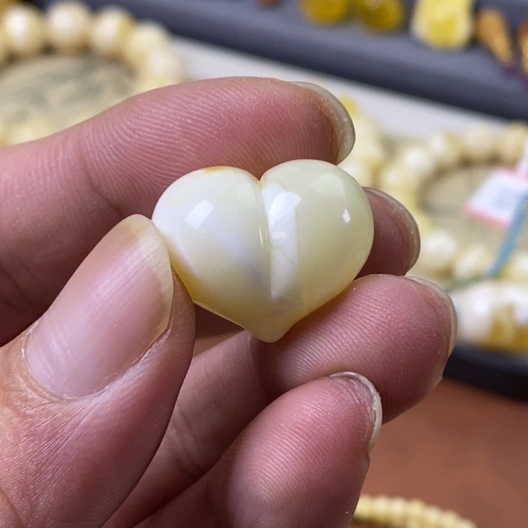 琥珀未镶嵌裸石22×15.8×17.6原矿蜜蜡假一赔三