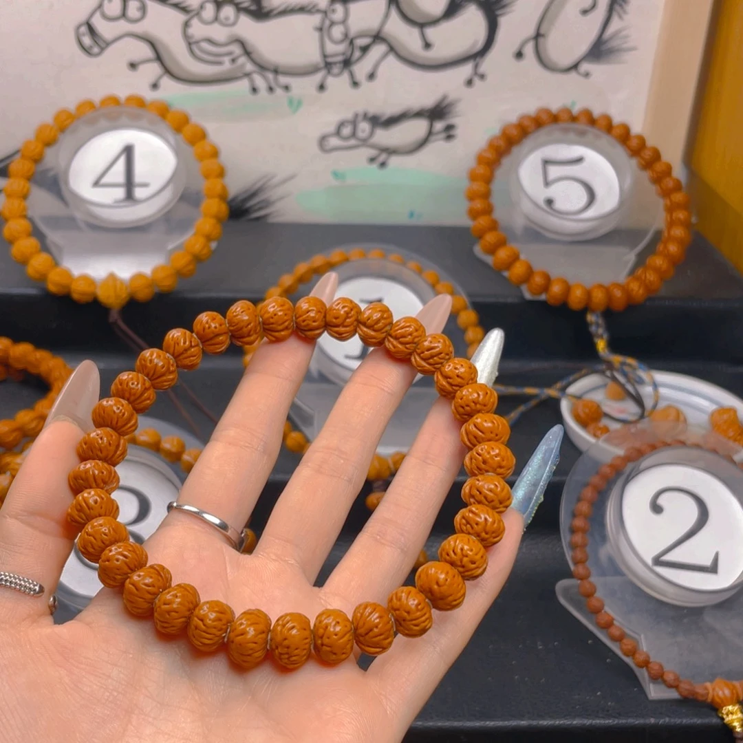 ****跑文玩核桃吊坠1.15555555555