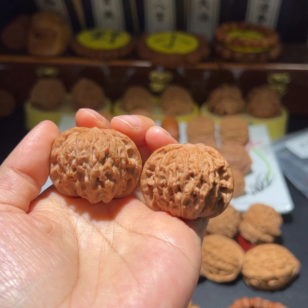 晓***前把件文玩核桃玄天珠