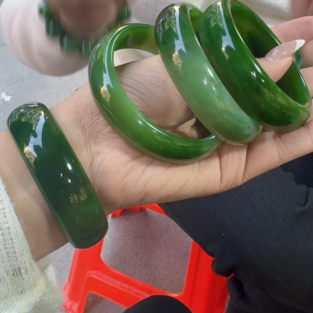 颈饰未镶嵌和田玉多样性发货，拍一发一