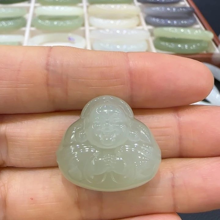 颈饰未镶嵌和田玉