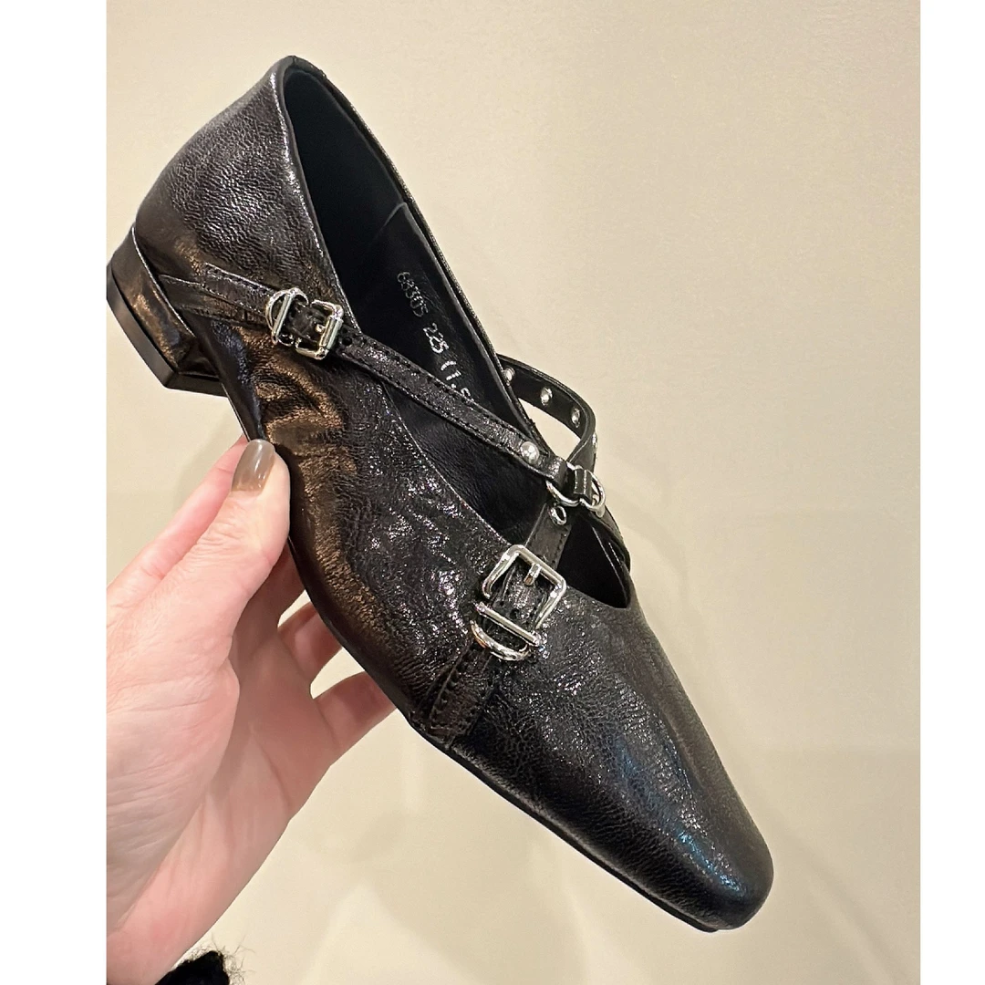 【玛丽珍鞋】68305小CC时尚穿搭2025春季新款法式牛皮平底单鞋