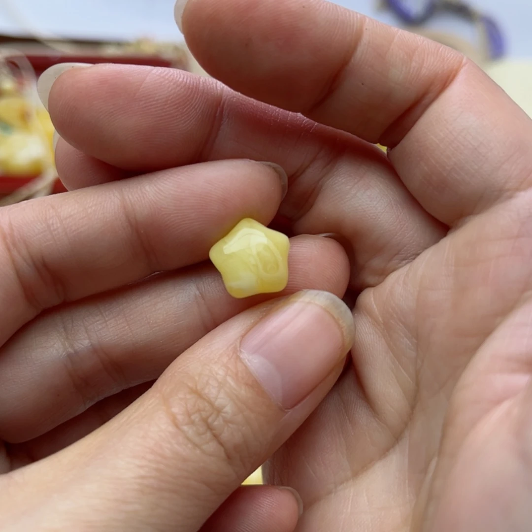 【闪购商品】蜜蜡裸石未镶嵌配饰