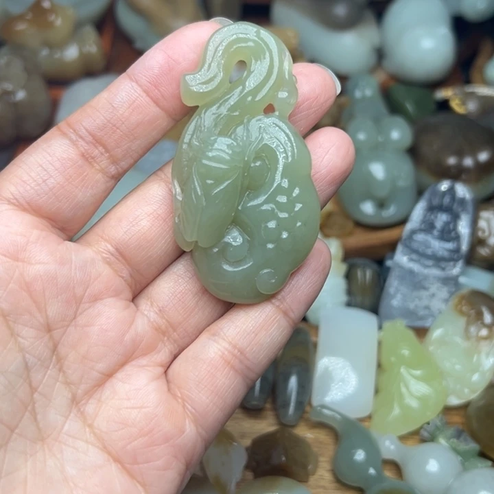 颈饰未镶嵌和田玉