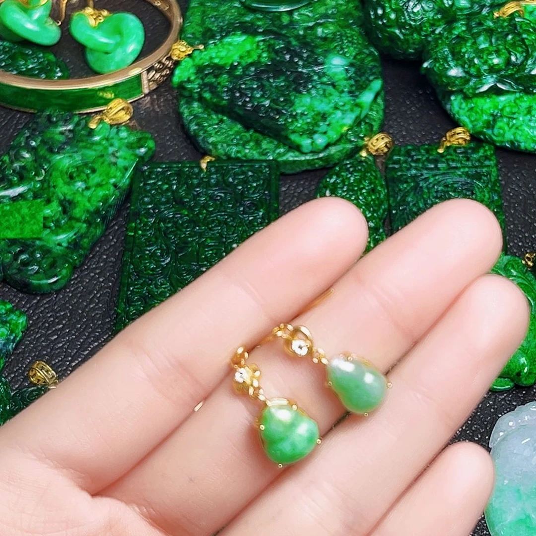 颈饰银S925镶嵌翡翠多样性