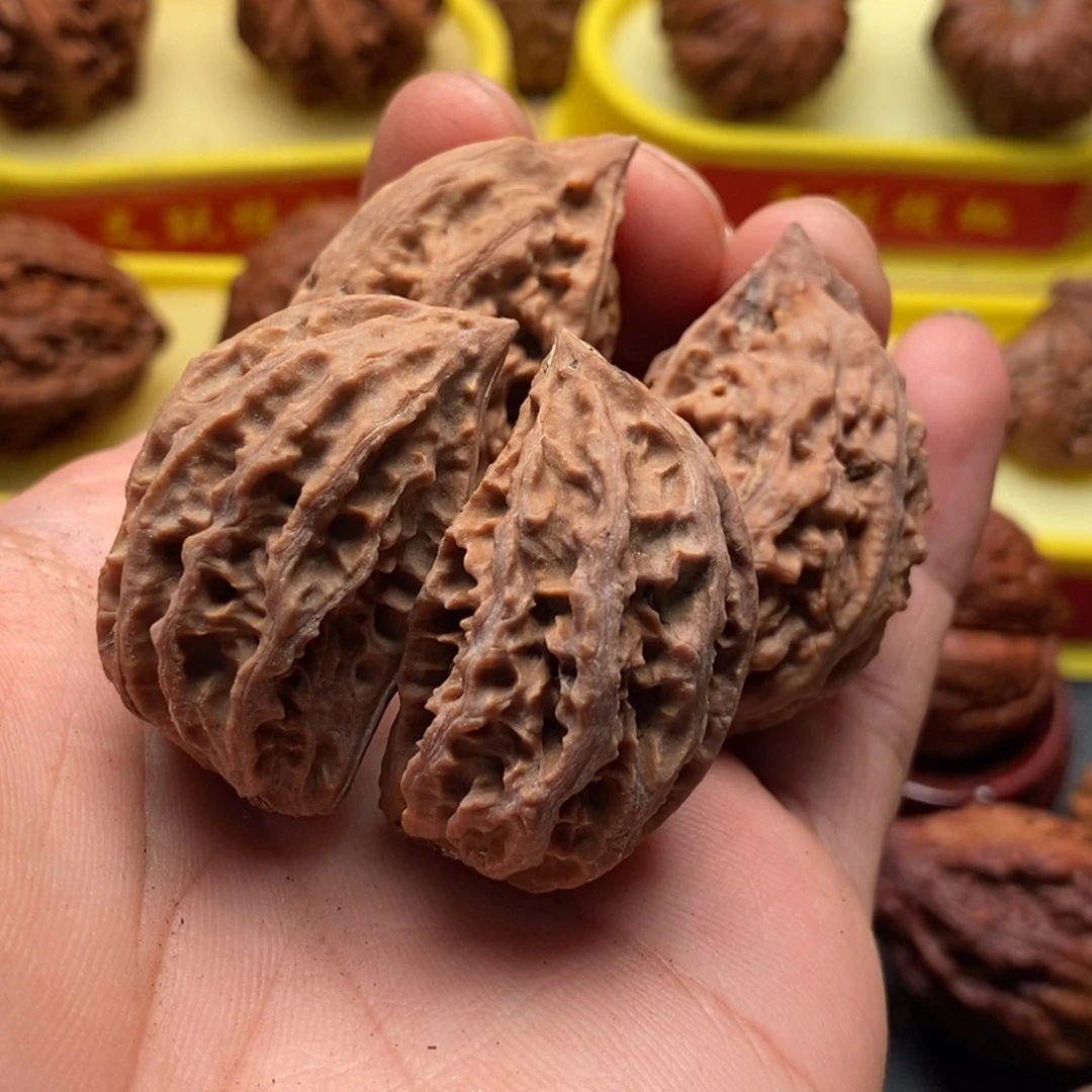 文玩核桃吊坠小涵42