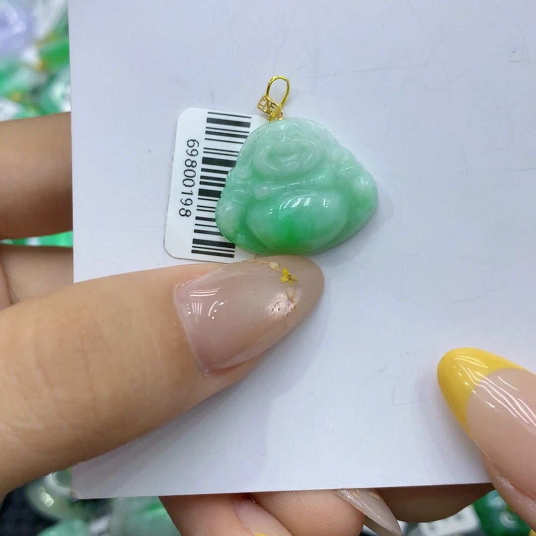 颈饰18K金镶嵌翡翠
