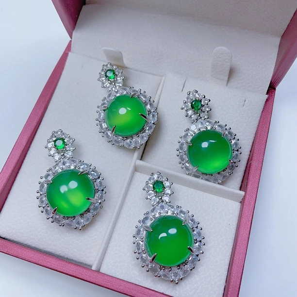 绿玉髓吊坠鸽子蛋镶嵌女款锁骨链玛瑙玉石项链 吊坠