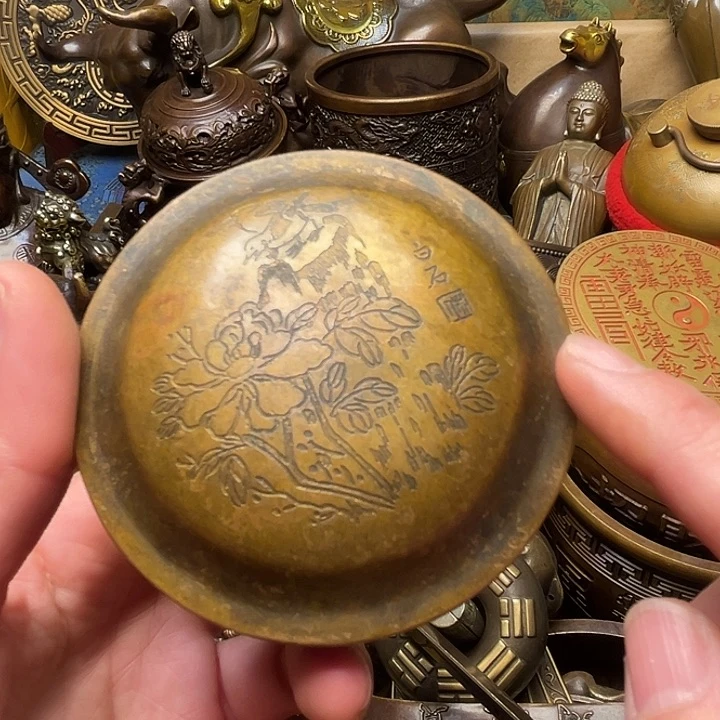 精美铜器批发档口