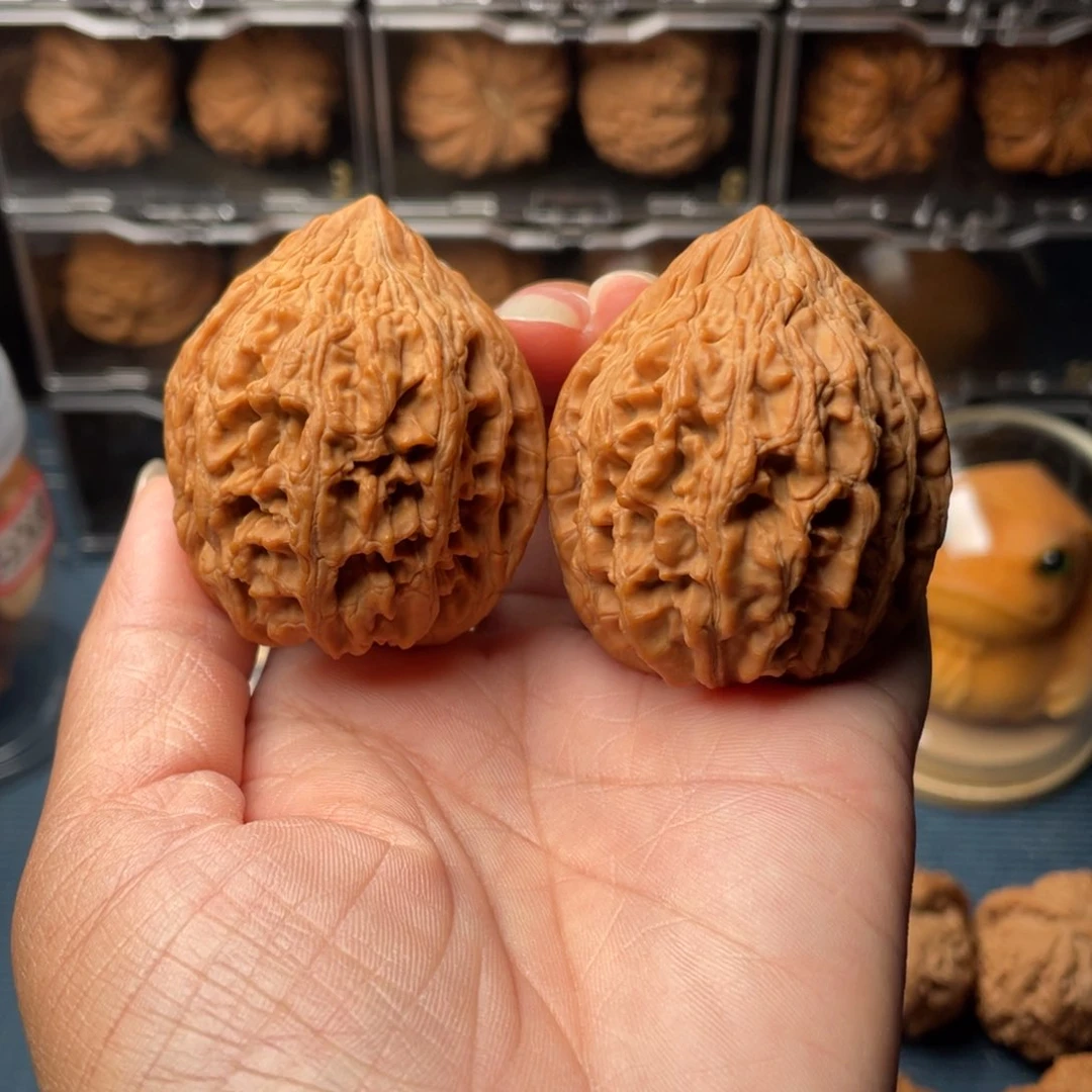 文玩核桃把件42+大沽石