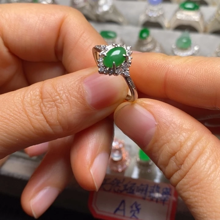 翡翠戒指未镶嵌戒指