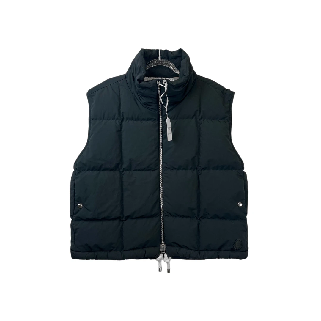 99新 MONCLER 012090  纯色拉链无袖羽绒马甲 1码
