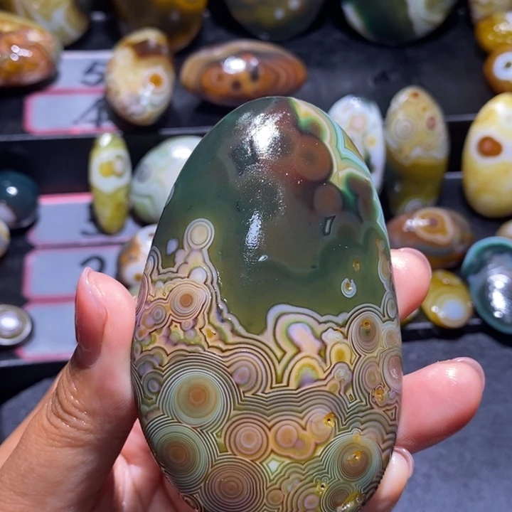 玛瑙/玉髓未镶嵌珠宝奇石37