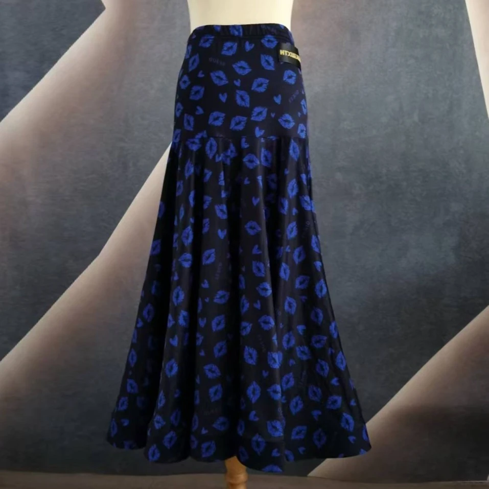 【浩婷雪娟】现货 勿备注 半身鱼骨大摆裙（ 奶丝棉）