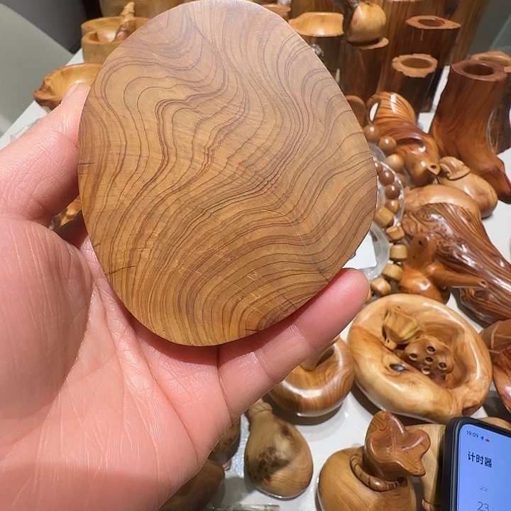 渔***钓柏木太行崖柏陈化黑油闻香底座