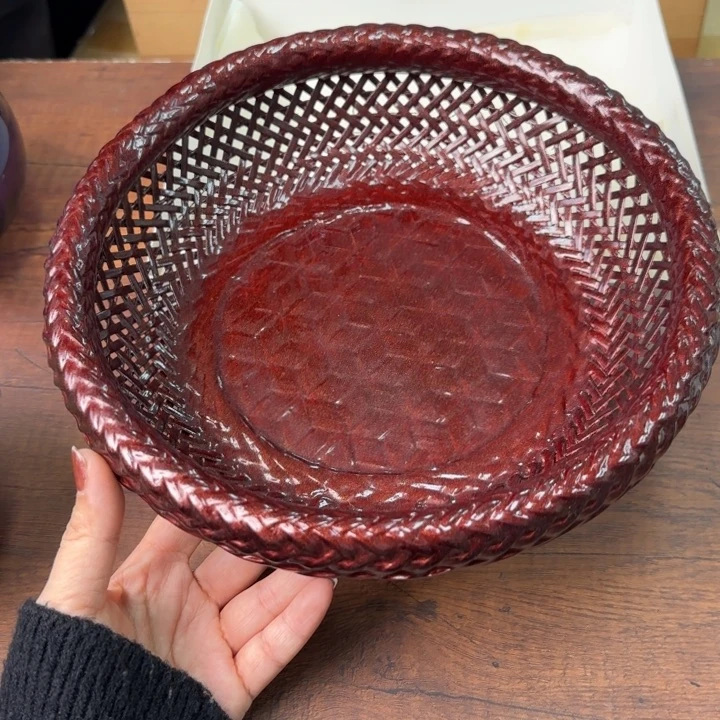 一个陶瓷物件哈哈哈哈