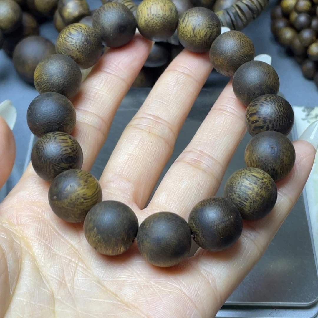 大***俊手串沉香奇楠沉香14单圈