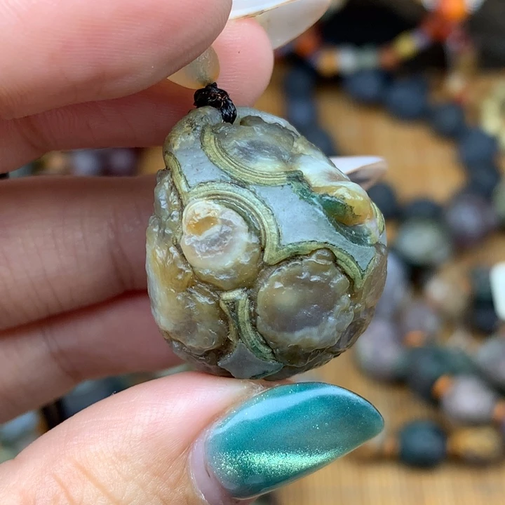 玛瑙/玉髓未镶嵌珠宝半成品