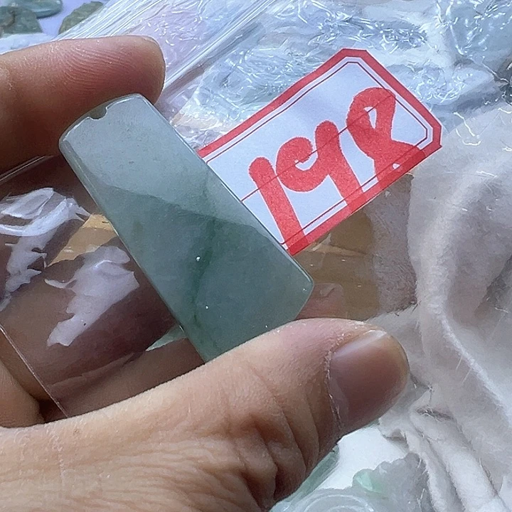 翡翠颈饰未镶嵌天然缅甸翡翠吊坠