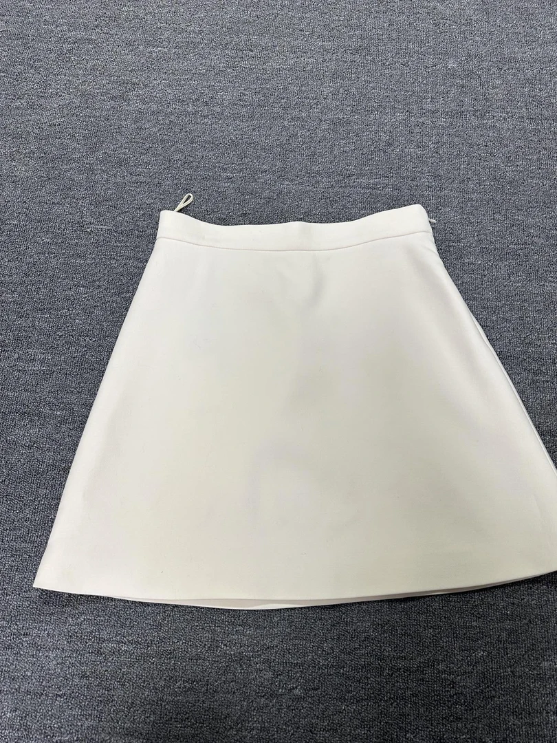 未使用 Prada/普拉达 女士白色A字短裙时尚休闲百搭高腰   155741