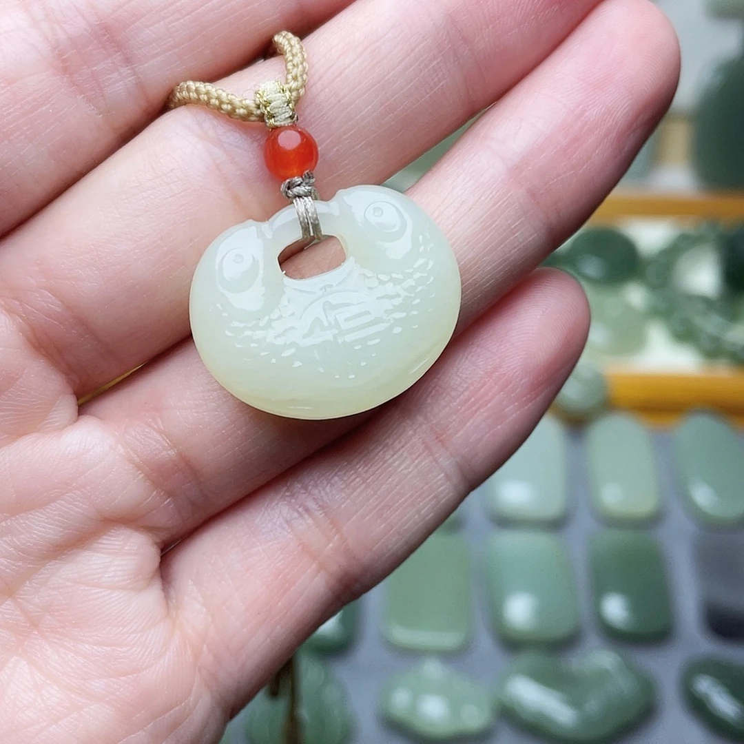 和田玉挂件未镶嵌