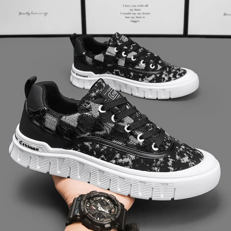 俞兆林帆布鞋男夏季2025新款防滑低帮运动板鞋青年百搭厚底休闲鞋