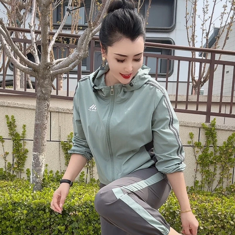 25837时尚洋气显瘦连帽套装妈妈装宽松显瘦气质女士外套上衣+裤子