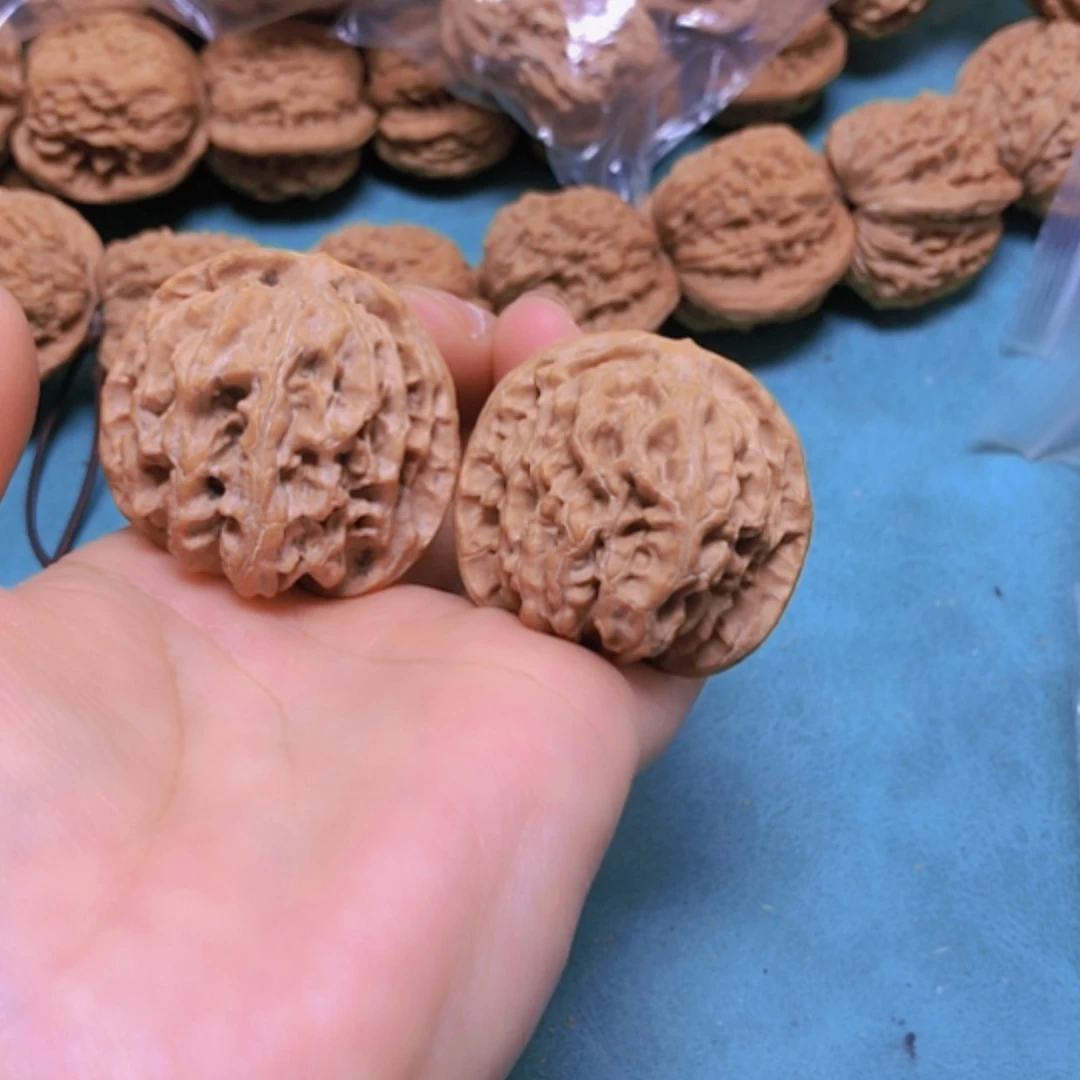 【闪购商品】把件核桃39.5苹果有修