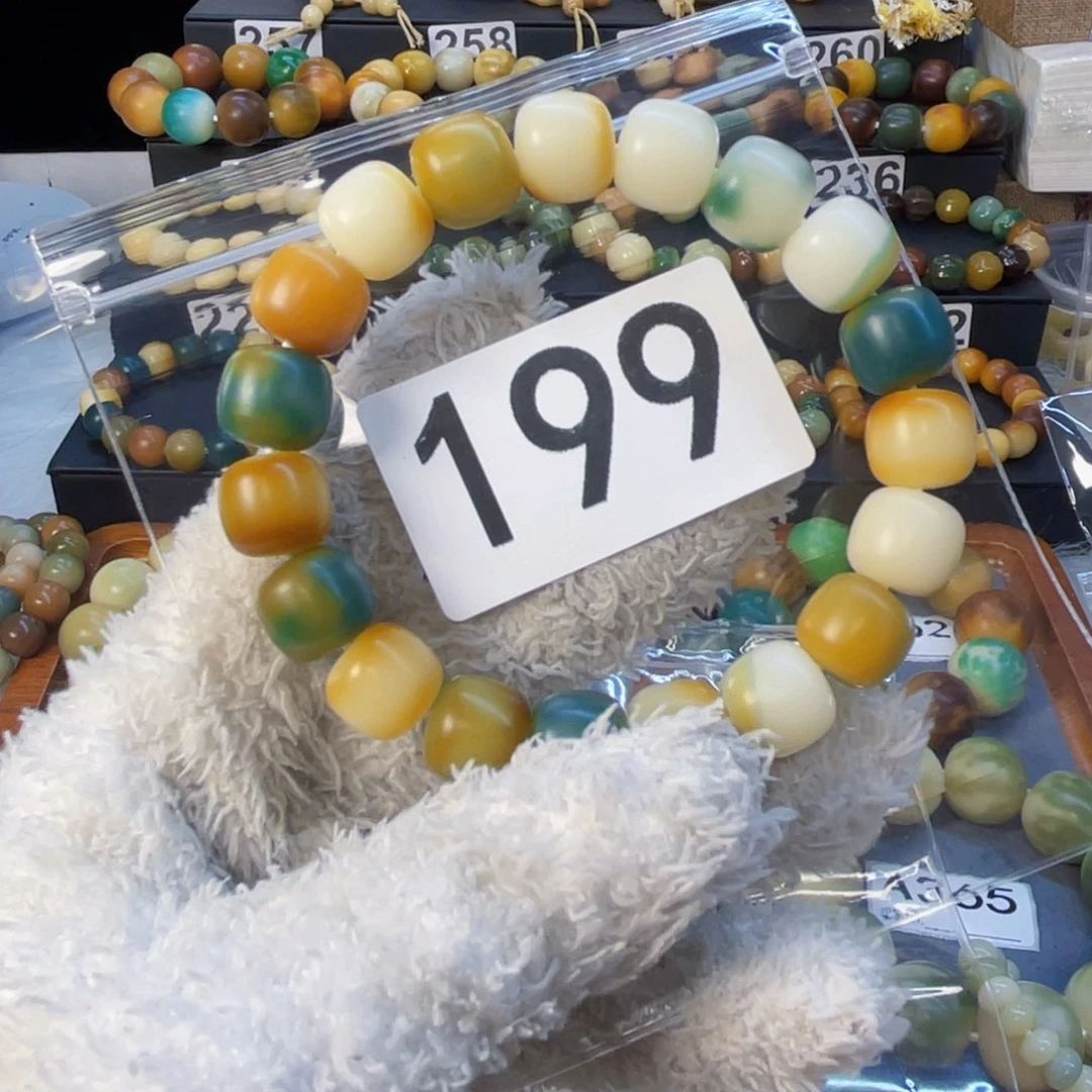 菩提根/象牙果手串。****ㄨ