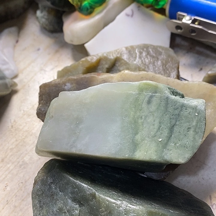透闪石质玉珠宝半成品未镶嵌