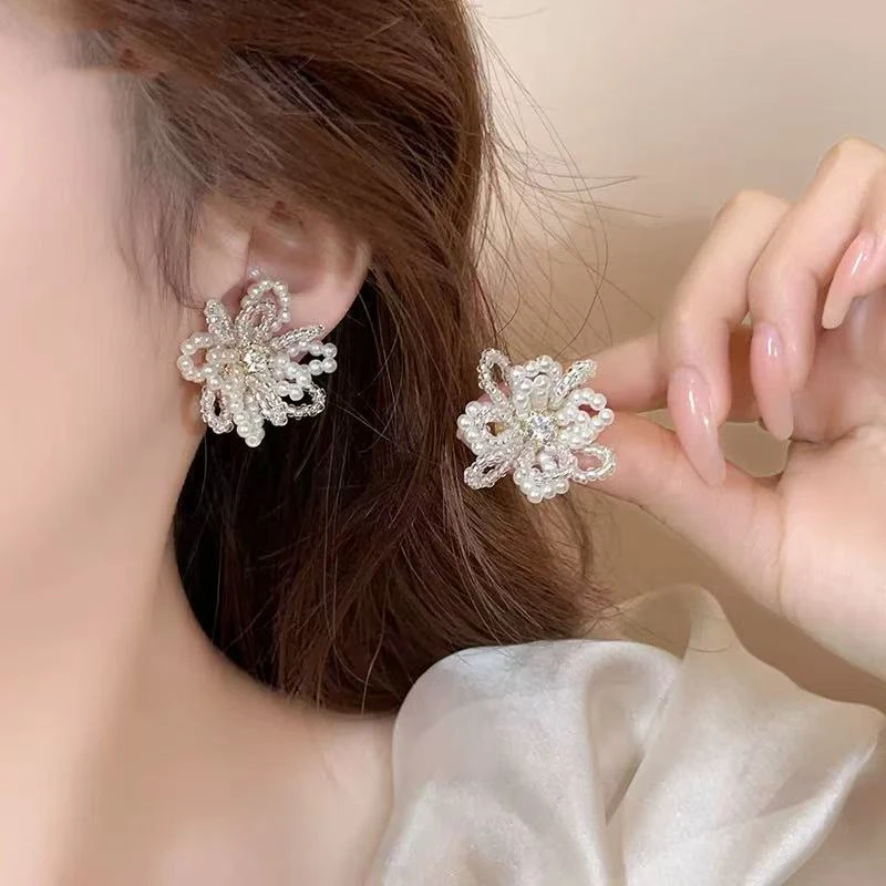 铜合金耳饰 韩国东大门同款甜美编织珍珠串珠超好看花朵耳饰 F284