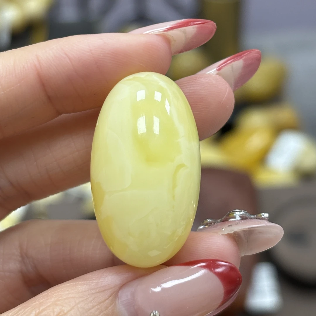 33.2*18.9mm 小妖珠宝天然原矿琥珀蜜蜡