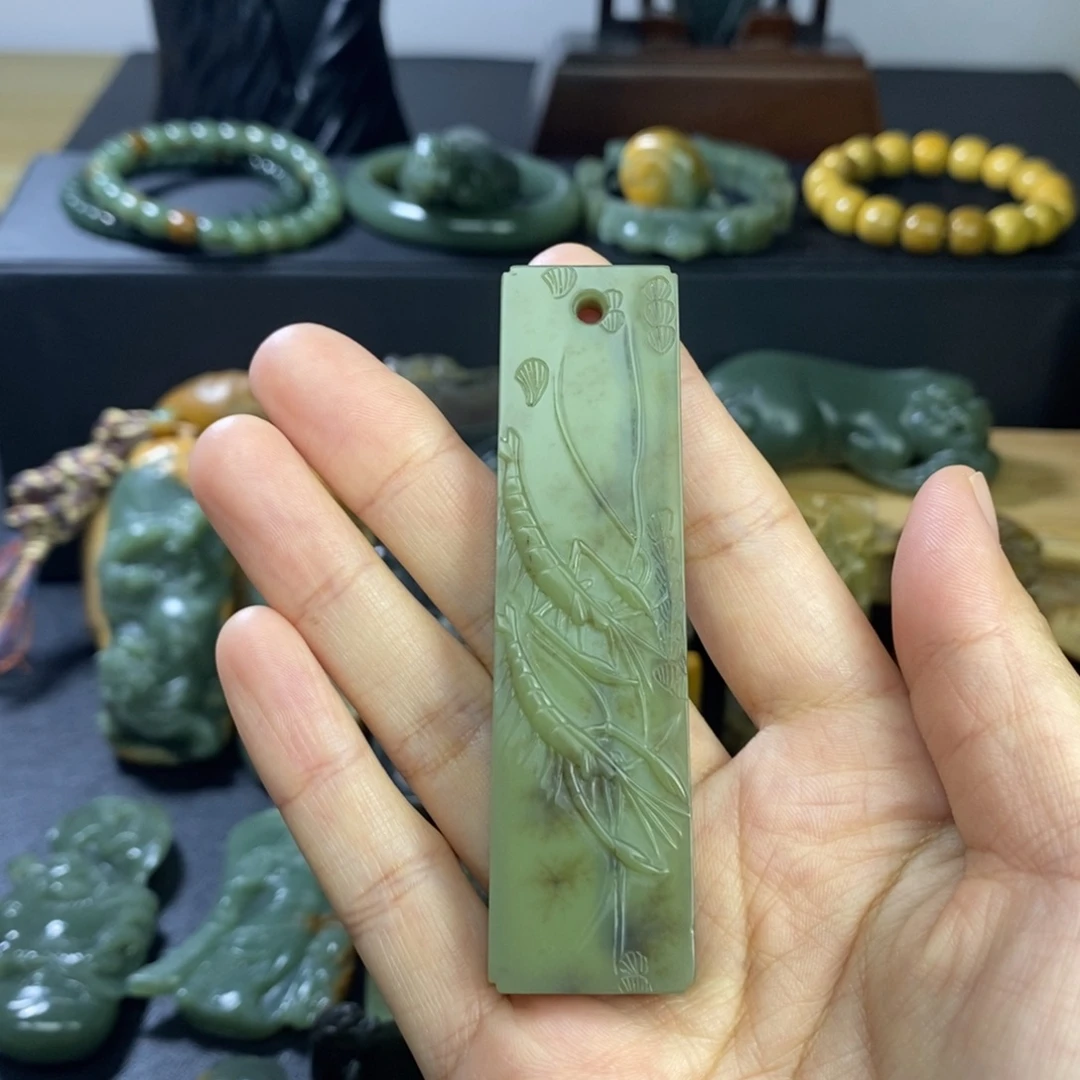 沙***罗岫岩老玉（透闪石质玉）未镶嵌把件