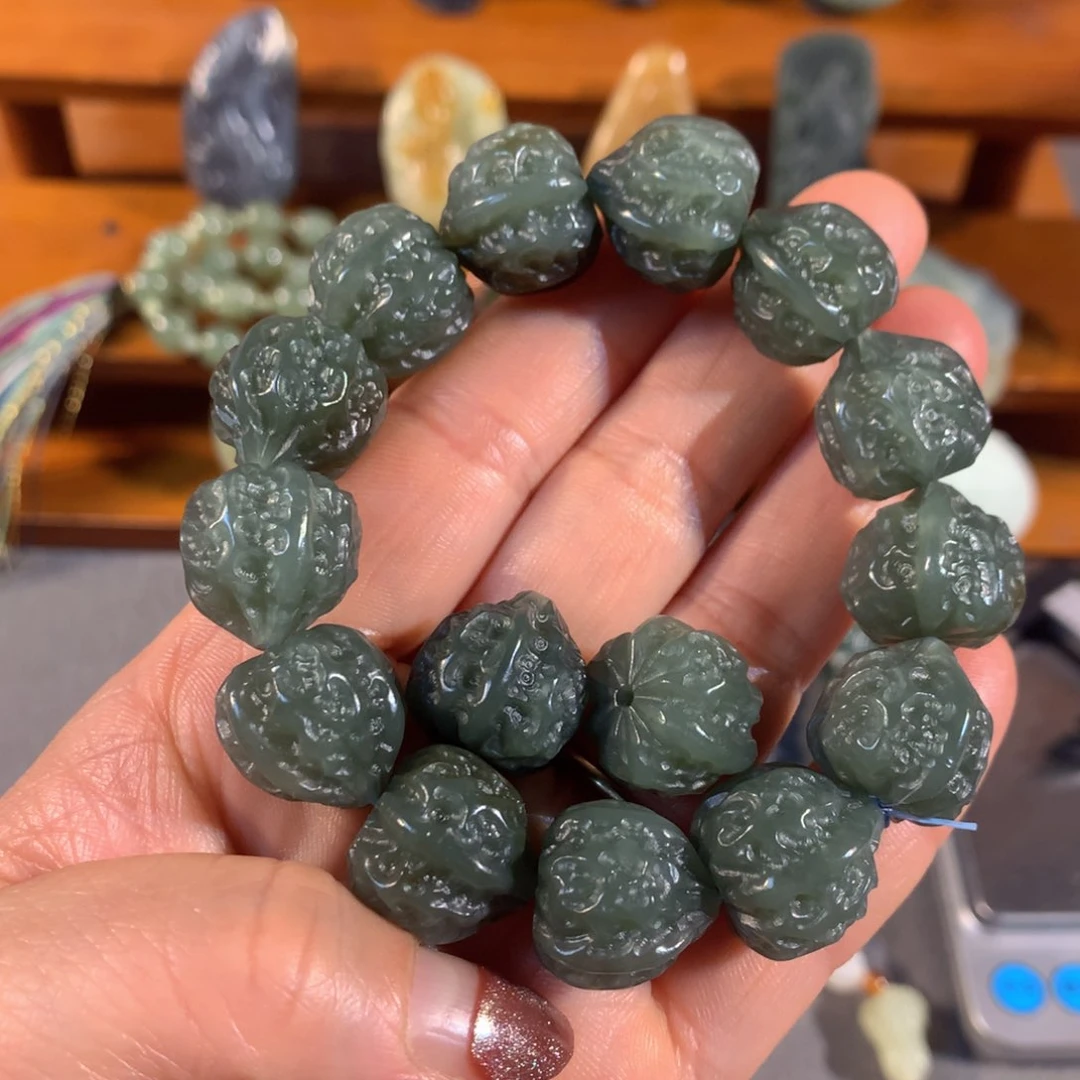 和田玉（糖玉）颈饰未镶嵌久**大