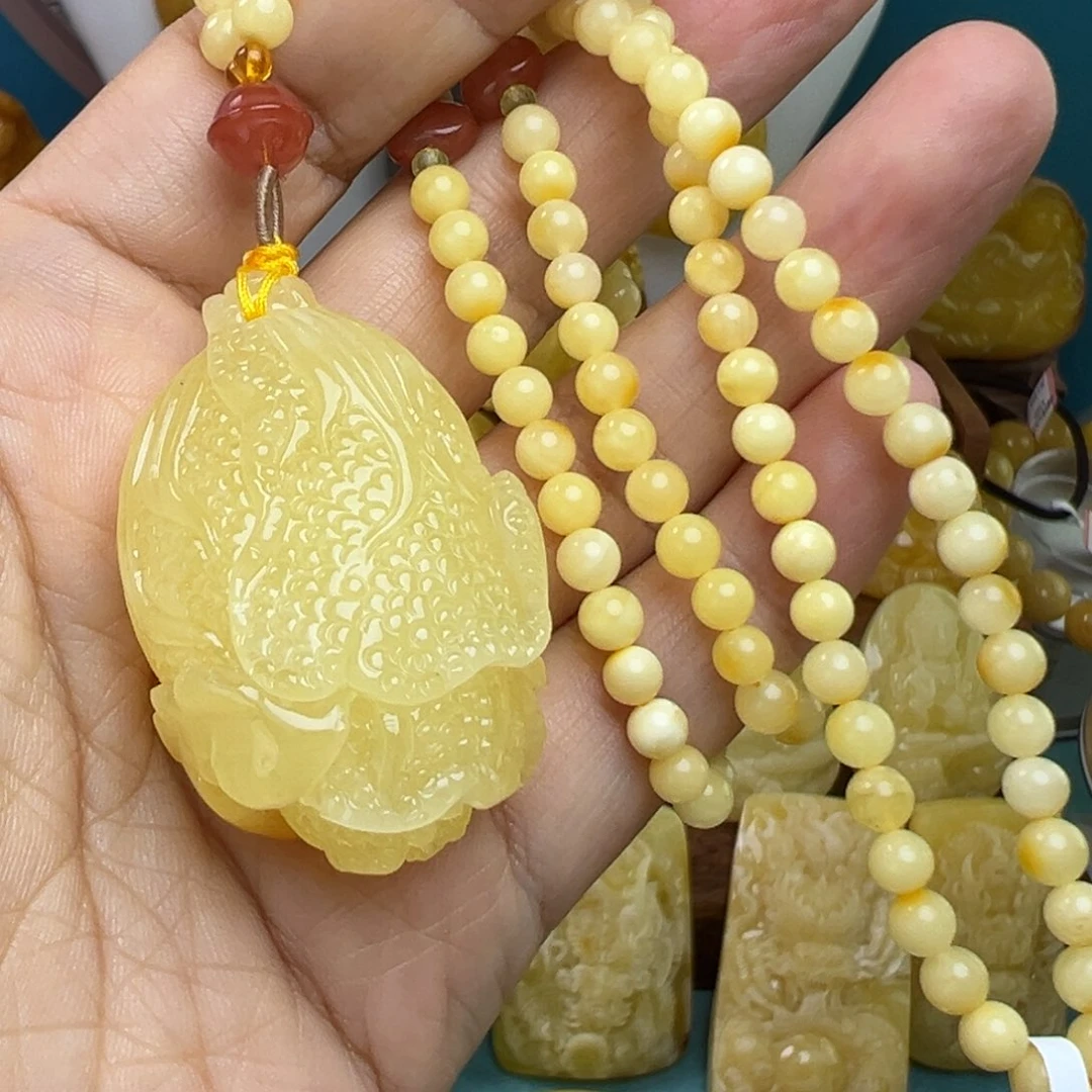 蜜蜡吊坠(赠链)未镶嵌