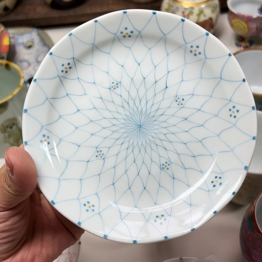 瓷                  梅村芽