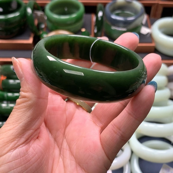 【闪购商品】未镶嵌手镯和田玉（碧玉）54